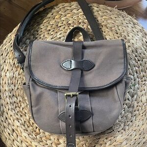 Filson Small Rugged Field Bag Dark Brown